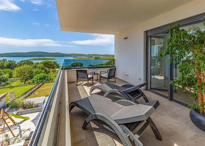 Cozy In With Sauna Holiday home Medulin